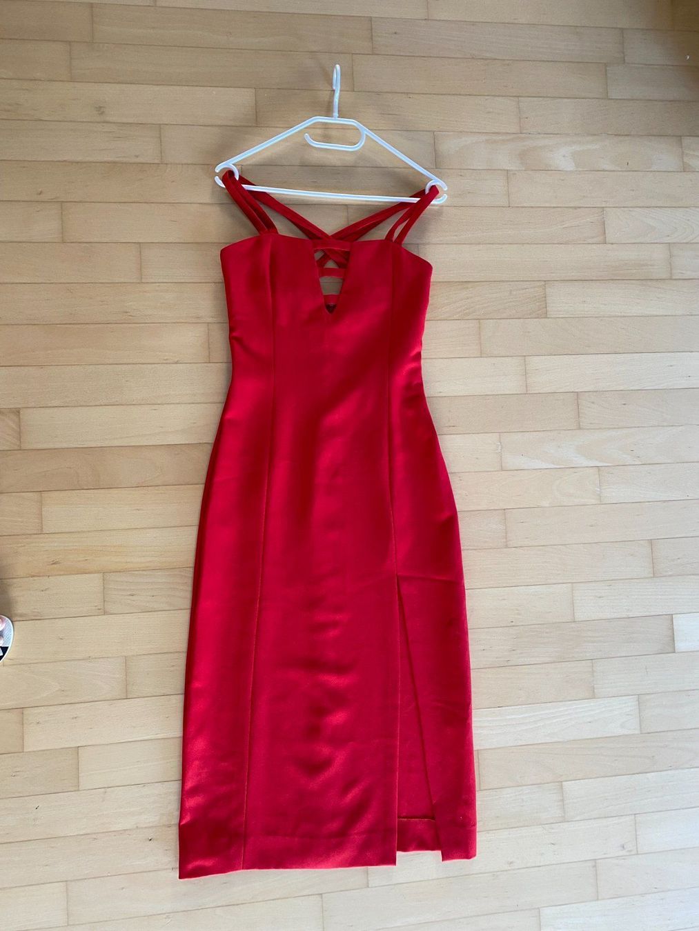 Kleider: Partykleid Rot Grösse 36/38 – Gebraucht aus Buchrain von Booster10