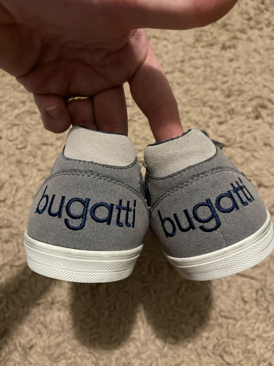 Bugatti Scarpe da uomo: Bugatti Sneaker, Gr. 46, Grau, Top Zustand – Nuovo (secondo la descrizione) da Unterkulm venduto da AnoliOccasion 3