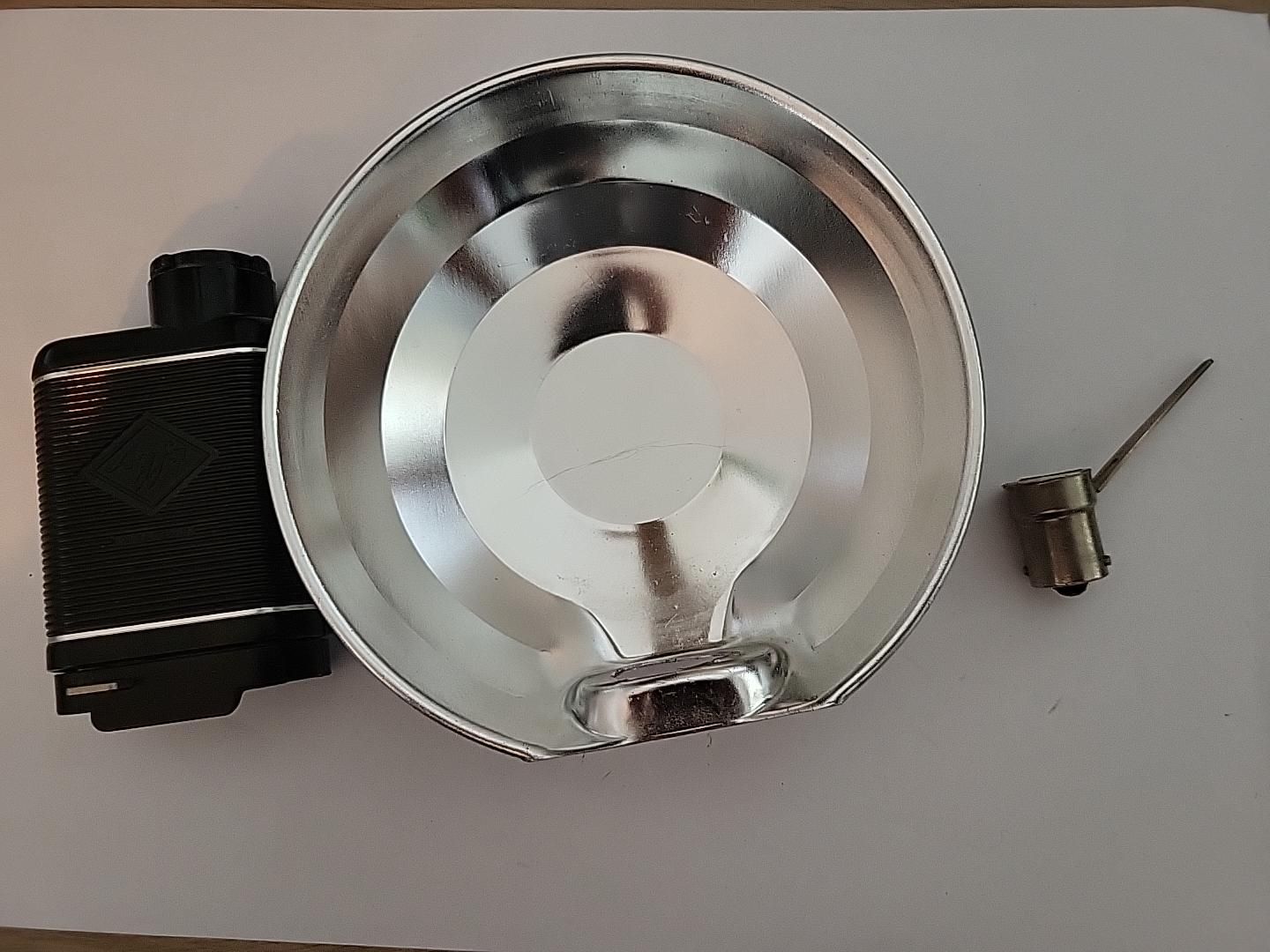 Agfa Flash: Agfa Synchro-Blitzer KL Typ 6825 mit Etui #207 – Usato da Dachsen venduto da MacheSache 1