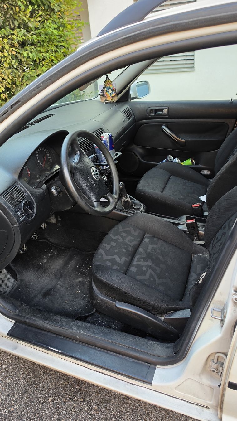 VW Automobili: Volkswagen Golf Variant 2.0  – Usato da Montricher venduto da Baumbergg 3