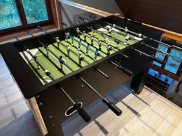 Tischfussball Töggelikasten