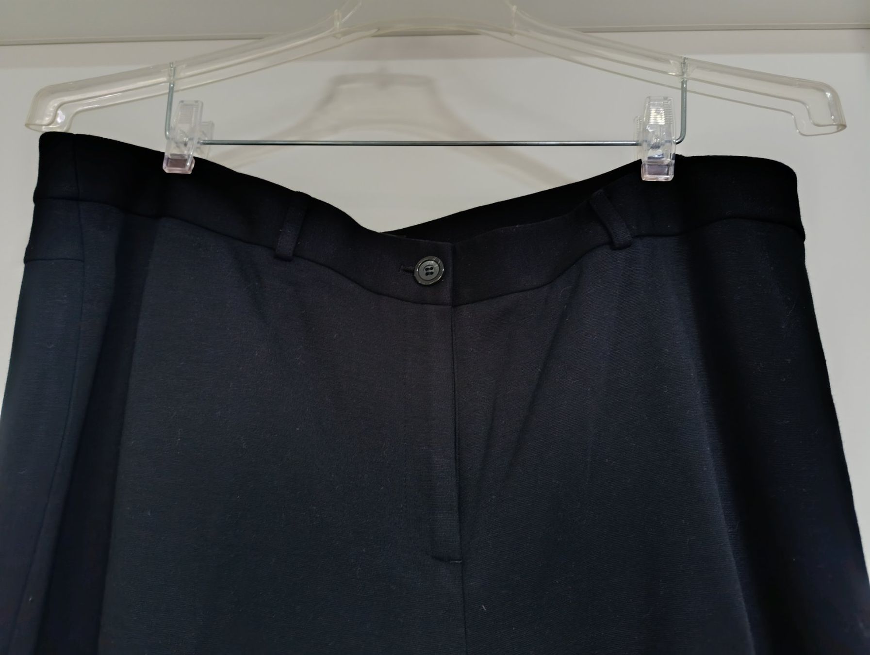 Pantaloni: Pantalon noir strech – Nuovo e nell'imballaggio originale da St-Cergue venduto da Neviana 1