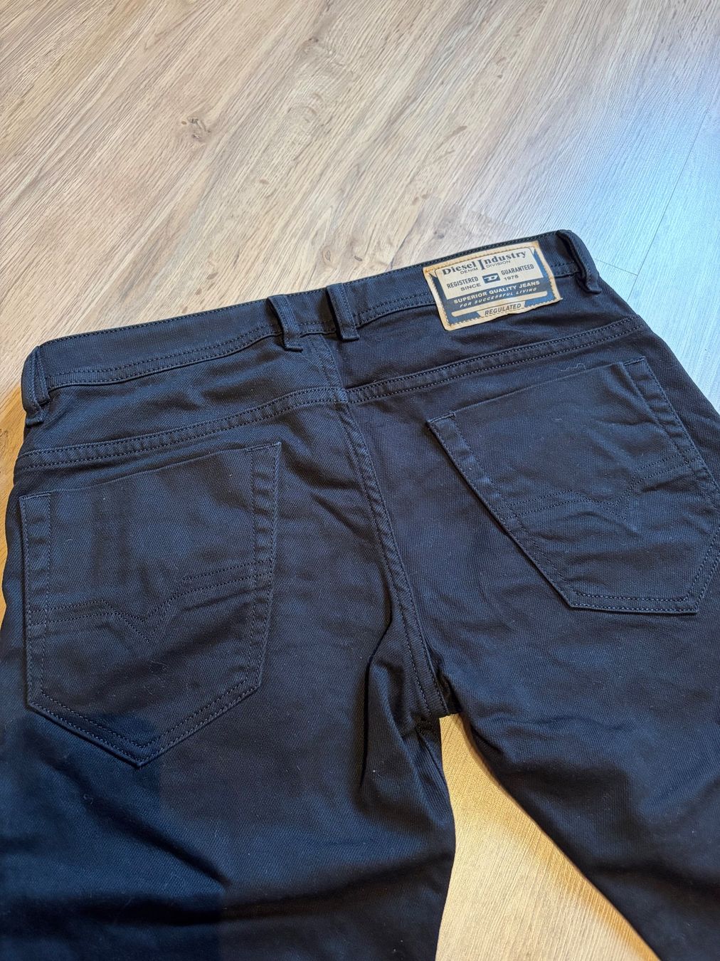 Diesel Jeans: Diesel Jeans Hose – Nuovo (secondo la descrizione) da Flums venduto da hochfinsler92 2