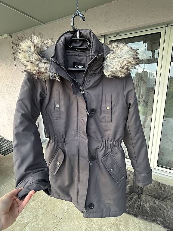 Cappotti: Only Parka Grösse S – Usato da Niederbuchsiten venduto da idontknow.