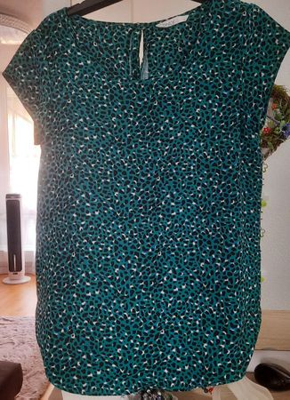 Damen Top ONLY Grösse 36 Tiermuster grün guter Zustand