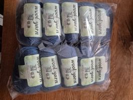 Wool yarn 10 Knäuel