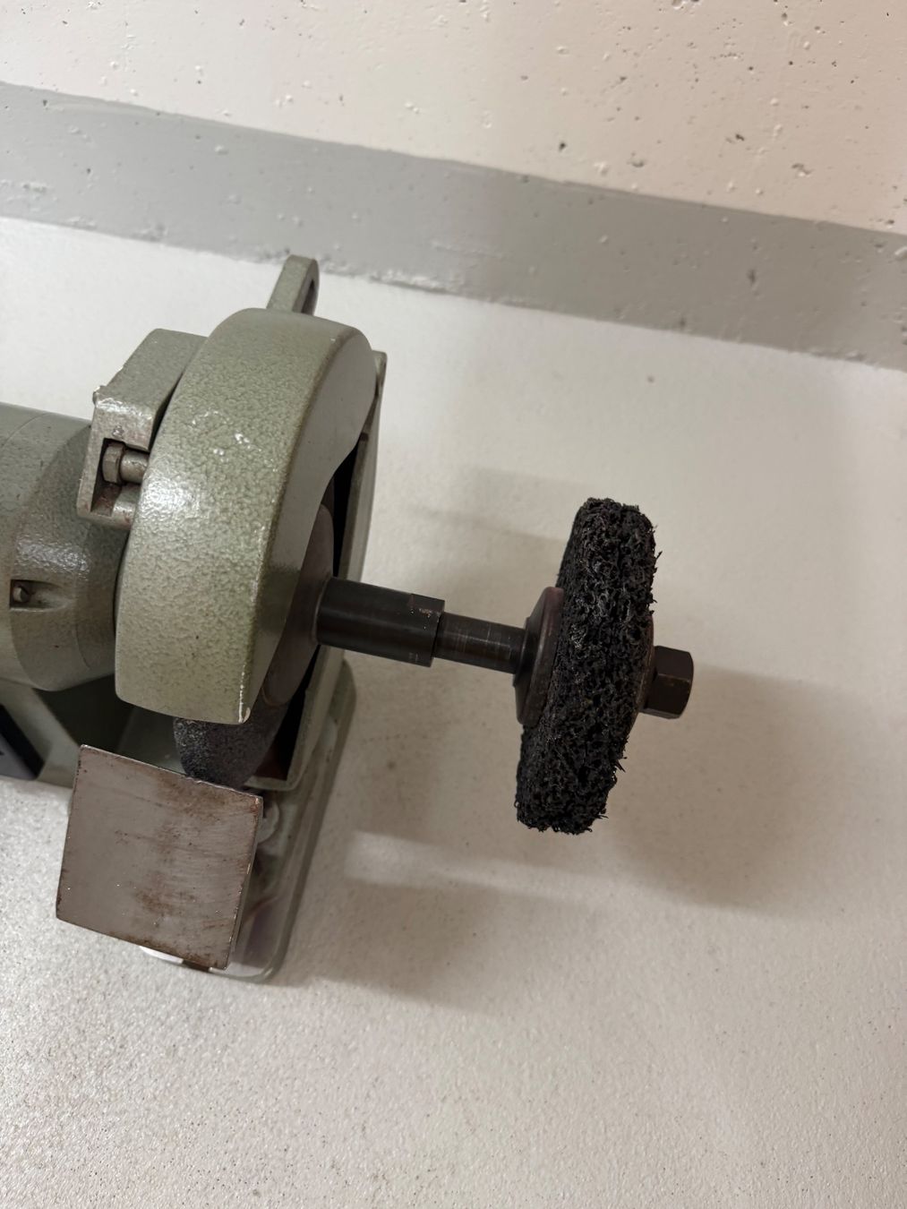 Iseli Schleifen & Polieren: Iseli Stechbeitel Schärfmaschine – Gebraucht aus Buttisholz von Jan_wq8p 3