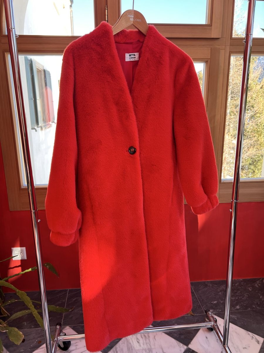 Cappotti: BETTA CORRADI Mantel rot Teddy Gr. S – Nuovo (secondo la descrizione) da Zürich venduto da car_x52z