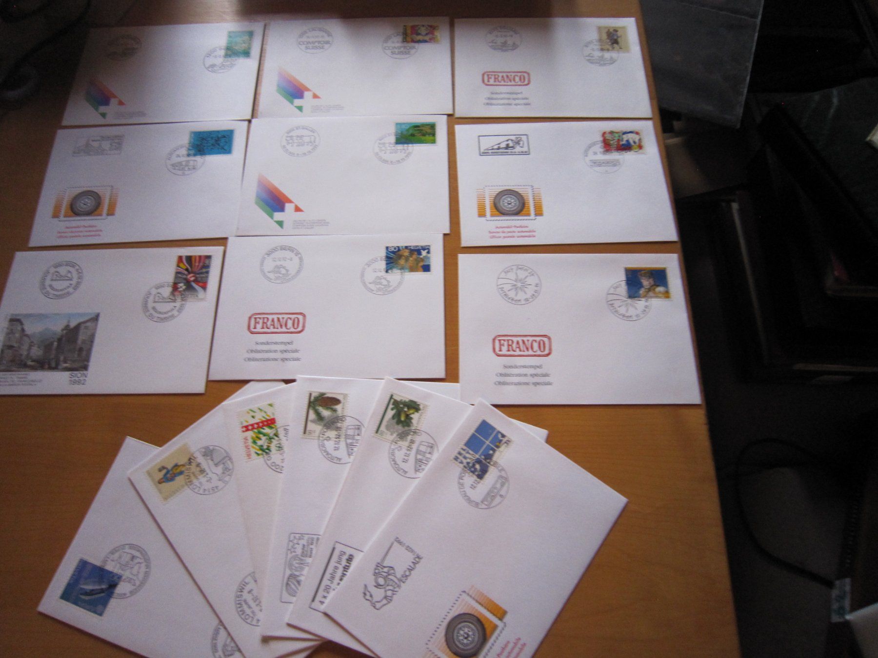 Tous les timbres: L2 Briefe mit Spezialstempel 1992 – D'occasion à Giubiasco par sal_9j6w