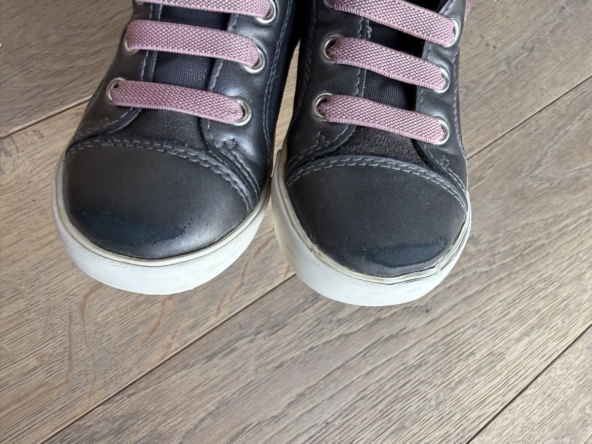 Geox Scarpe per ragazze: GEOX warm lining leather Sneaker,  23 – Usato da Zug venduto da Nat.yushkevich 9