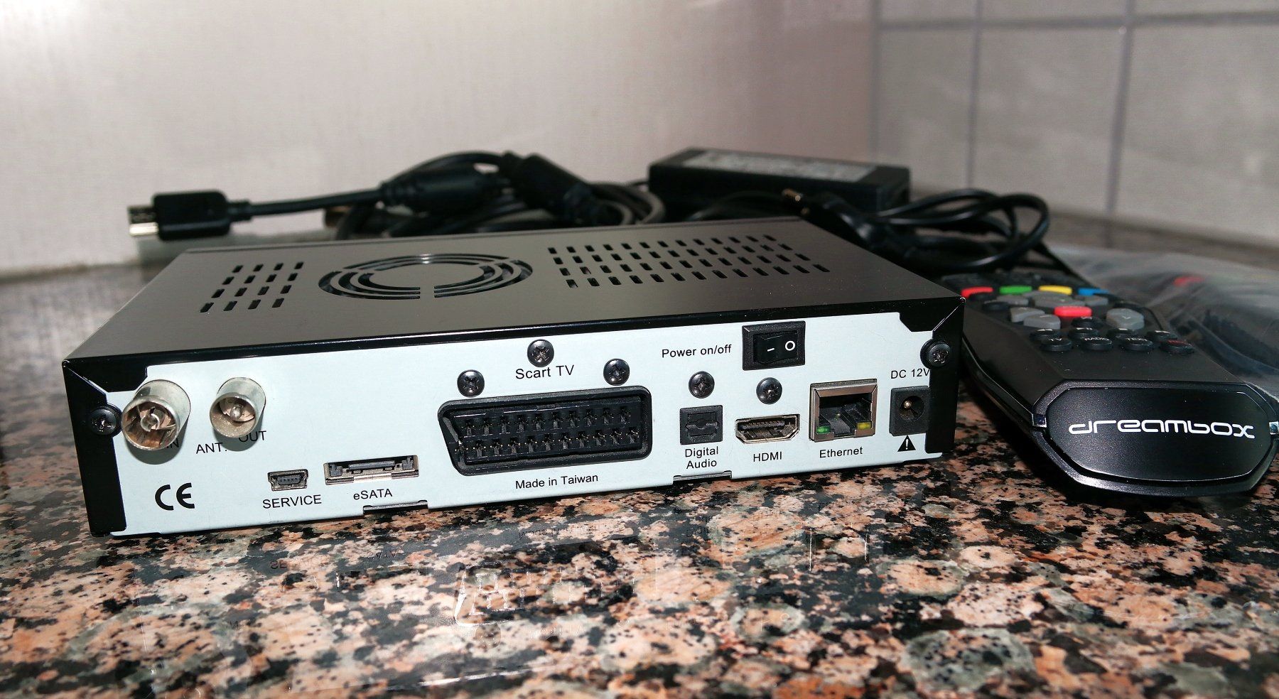Receiver: Original Dreambox DM500 HD v2 DVB-C – Gebraucht aus Aeugst am Albis von Ldavinci 1