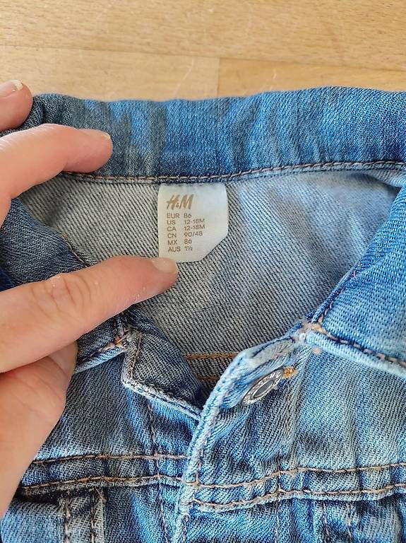 H&M Giacche & Cappotti: Jeansjacke Gr. 86 H&M – Usato da Jeuss venduto da Sunnyhawaii 1