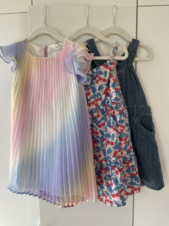 3 Mädchen Kleider Set Gr 104 H&M Sergent Major Jeanskleid