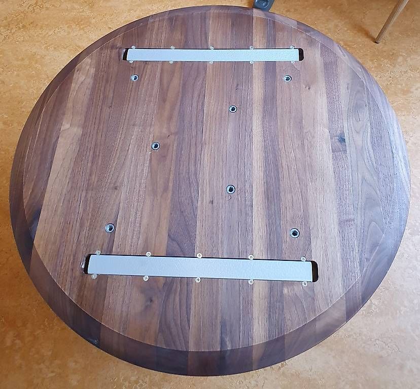 Piatti di portata: Tischplatte rund Nussbaum – Usato da Kestenholz venduto da Figaro56 2