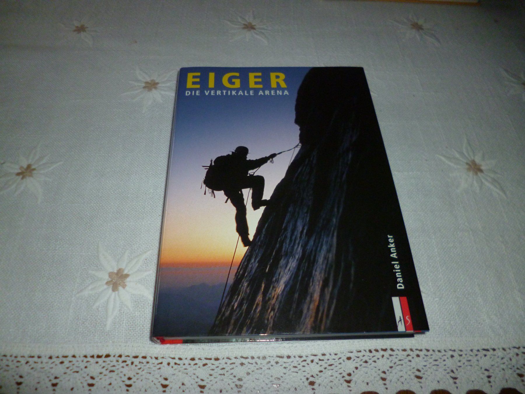Libri: 5 Bücher, Eiger,GletscherCH, Jungfrau,Eiger Live,Grindelwald – Nuovo (secondo la descrizione) da Unterseen venduto da marathon1 1