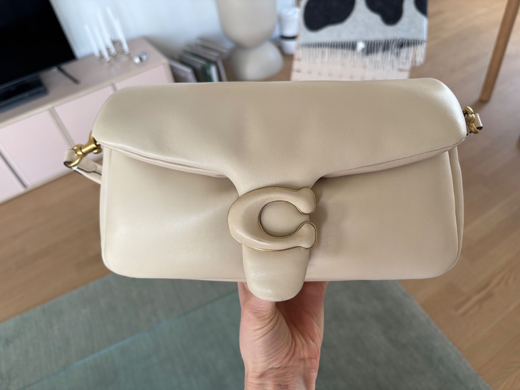 Coach Borse da donna: Coach Pillow Tabby beige – Usato da Dübendorf venduto da dresctat 7