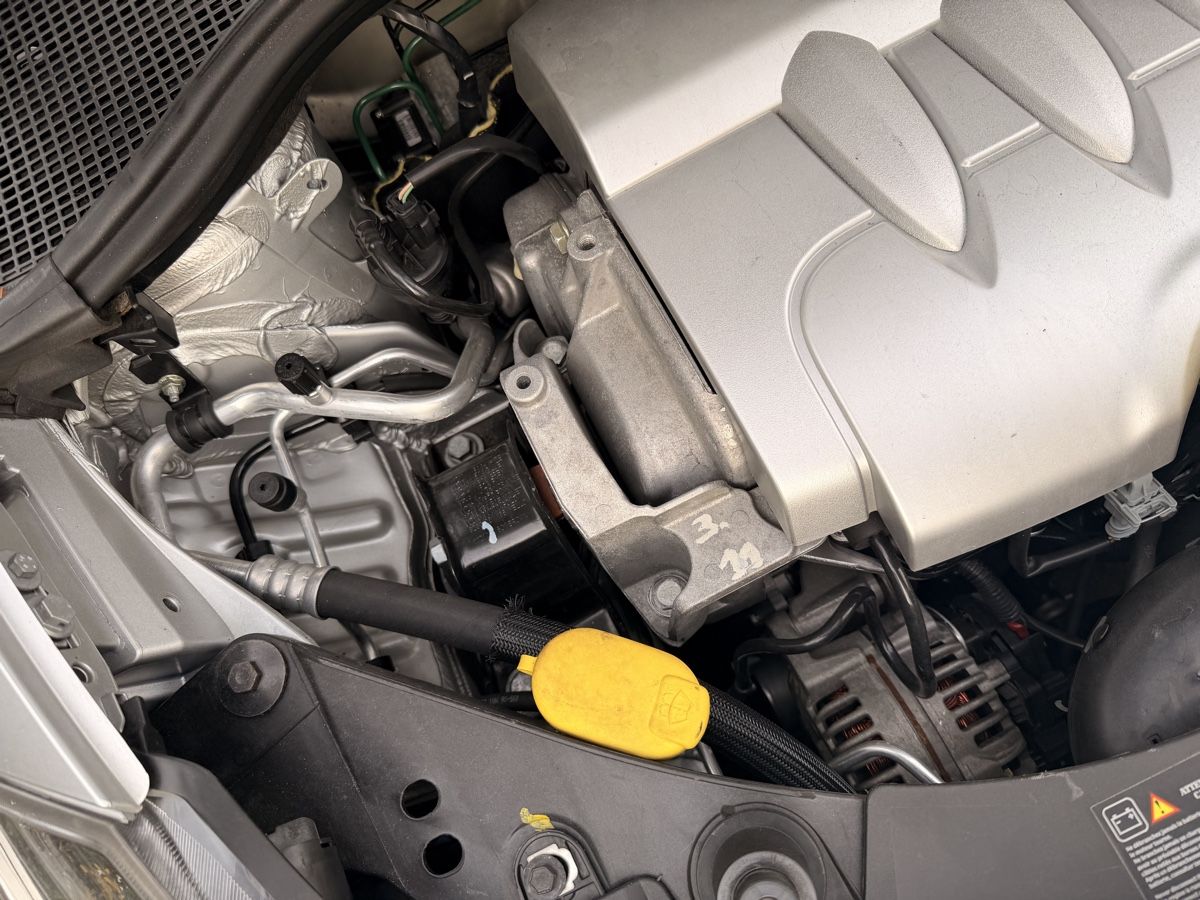 Renault Autos: Renault Clio 1.4 16V – Gebraucht aus Zürich von ale_t6gl 3