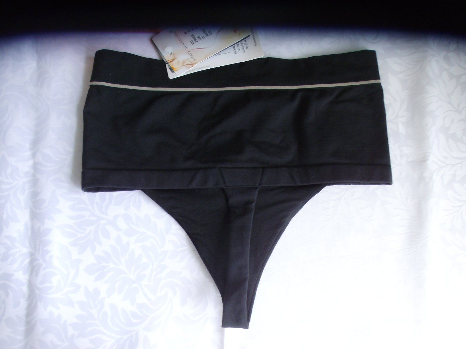Triumph Altra biancheria intima: Hipster String von Triumph Gr. M, schwarz **NEU** – Nuovo e nell'imballaggio originale da Walenstadt venduto da Pluisa 1