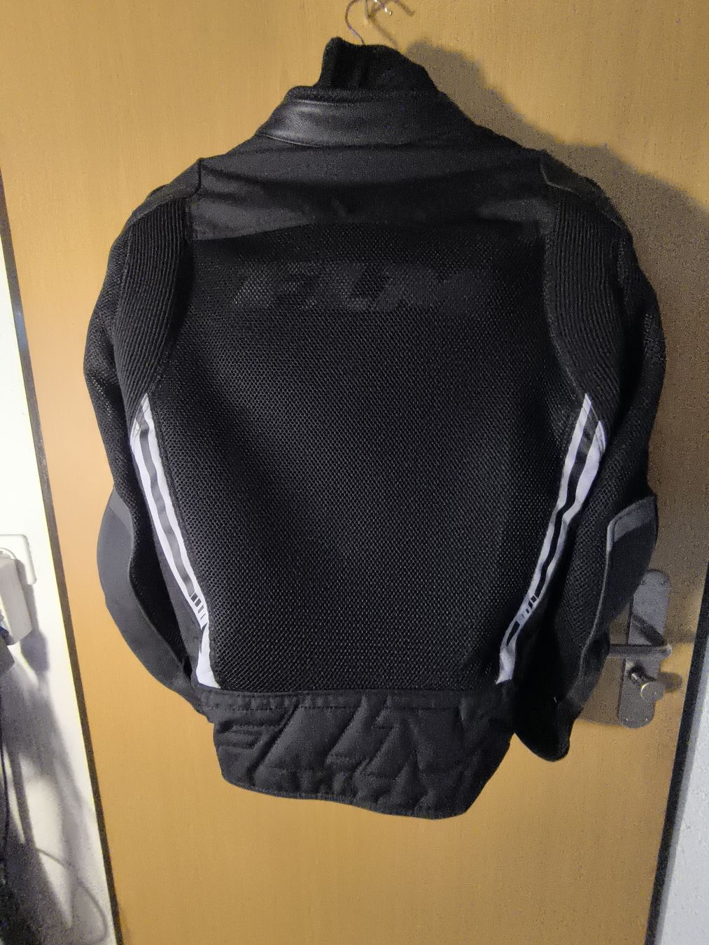 FLM Giacche: Motorradjacke FLM – Nuovo (secondo la descrizione) da Konolfingen venduto da dom_t6m6 1