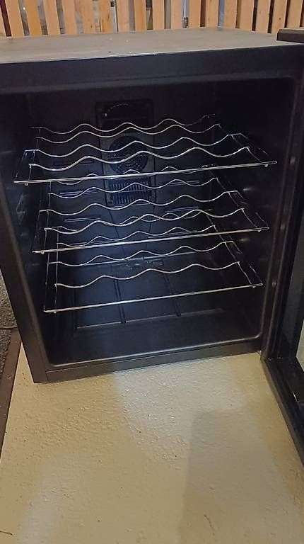 Réfrigérateurs: Weinkühlschrank – D'occasion à Malters par FuchsO