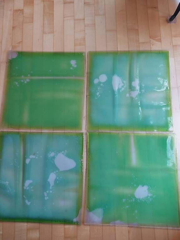 Tutte le decorazioni: Bodendekoration mit grüner Flüssigkeit – Usato da Flaach venduto da nad_xpb7