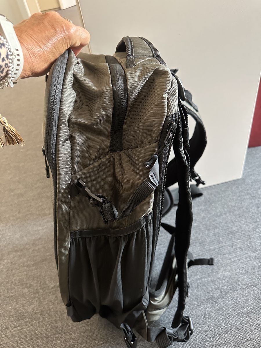 Zaini: RevolutionRace Explore Rucksack 30L unisex – Nuovo (secondo la descrizione) da Remetschwil venduto da wufwuf02 2