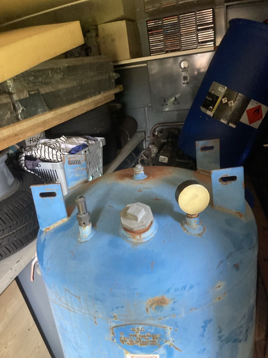 Compressori: Kompressor Lufttank – Usato da Adelboden venduto da QuattroA2 1