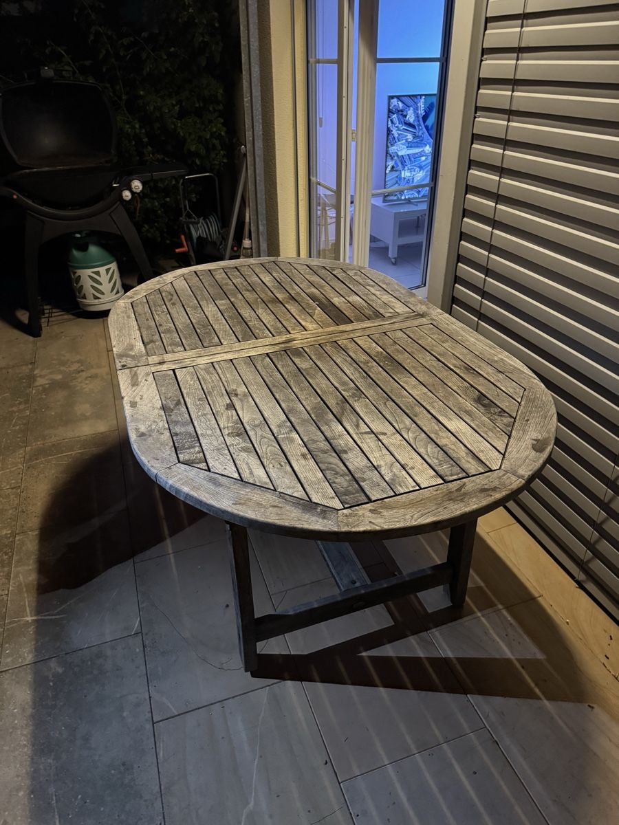 Tavoli: Gartentisch aus Holz – Usato da Zürich venduto da GC96 2