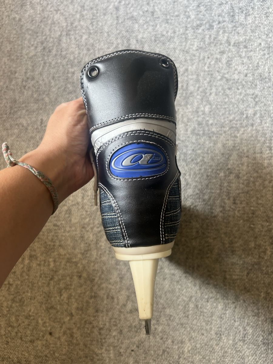 Pattini da ghiaccio: Eishockey Schlittschuhe Grösse 35 – Usato da Zürich venduto da mar_9ylc 2