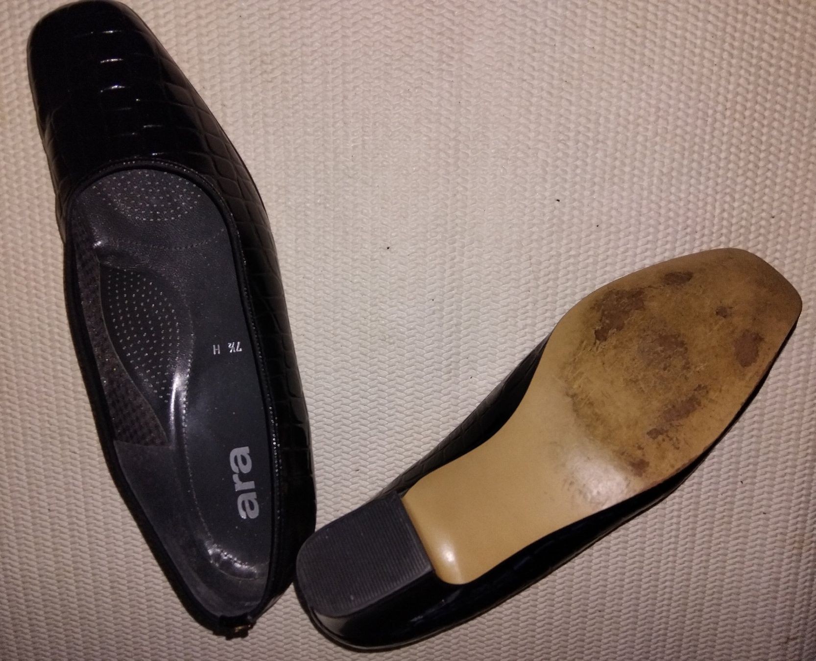 Ara Scarpe da donna: Lack-Lederschuhe Gr. 71/2 - Weite H – Usato da Rorschach venduto da kristys 2