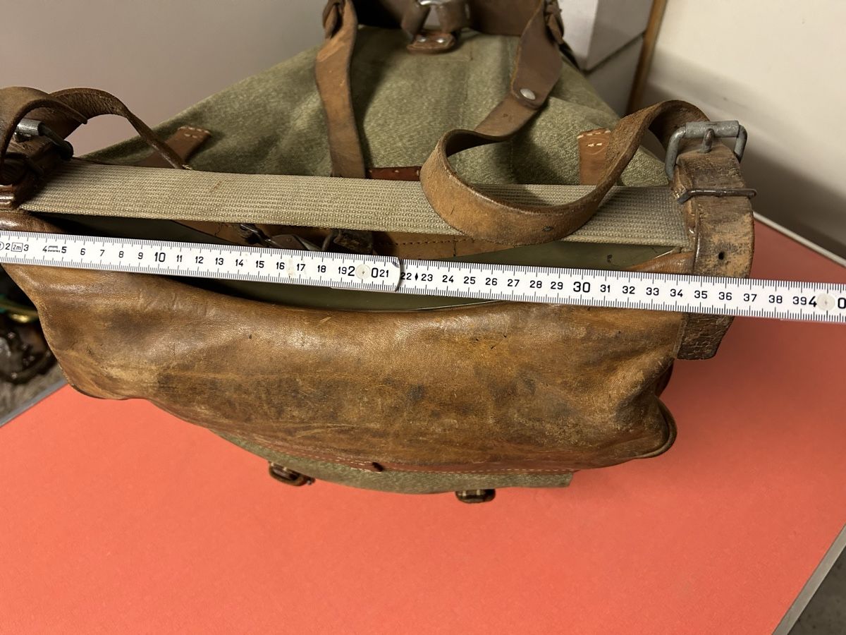 Schweizer Armee Rucksäcke: Armeerucksack, Schweizer Militär, Vintage! – Gebraucht aus Lanzenhäusern von vic63 6