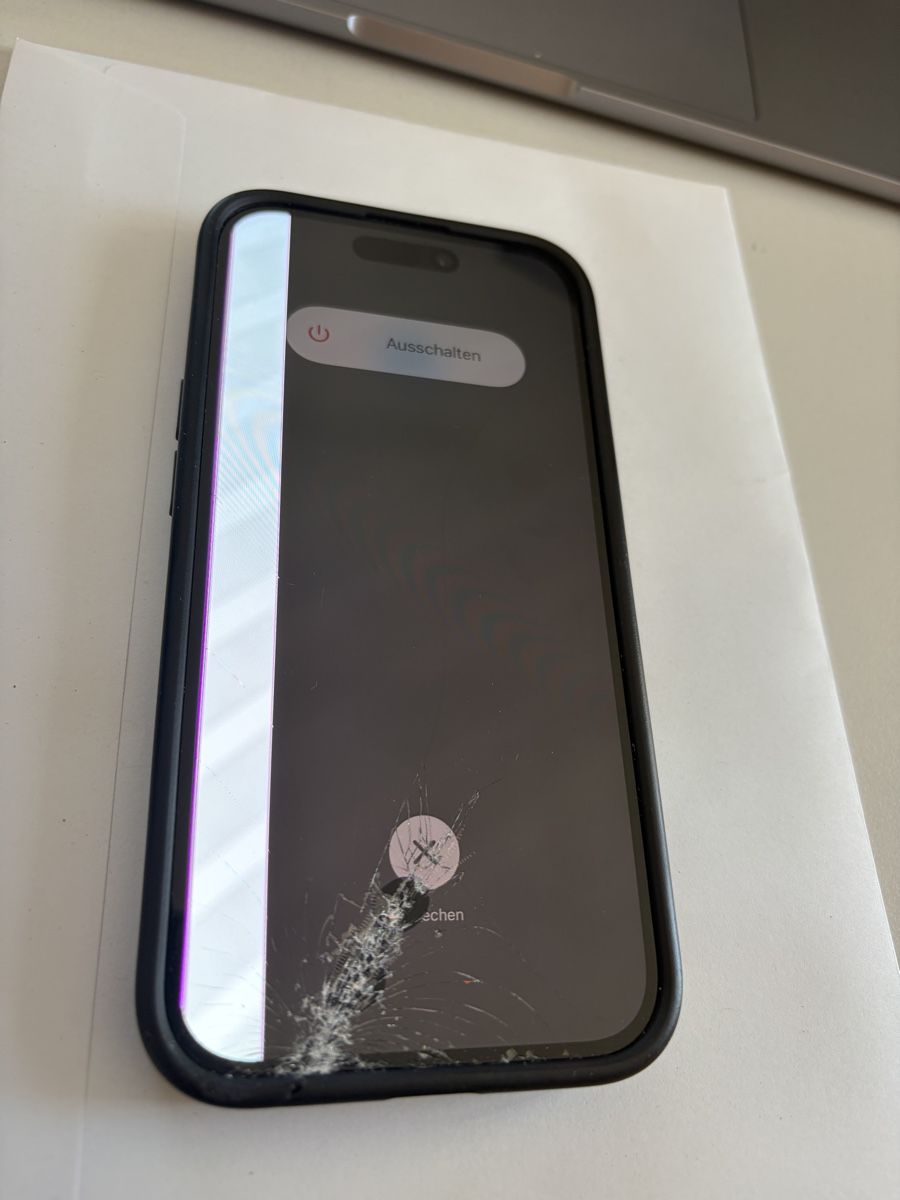 Apple Handys / Smartphones: iPhone 15 - Glass Kaputt – Defekt aus Herisau von joe_5hh6 1