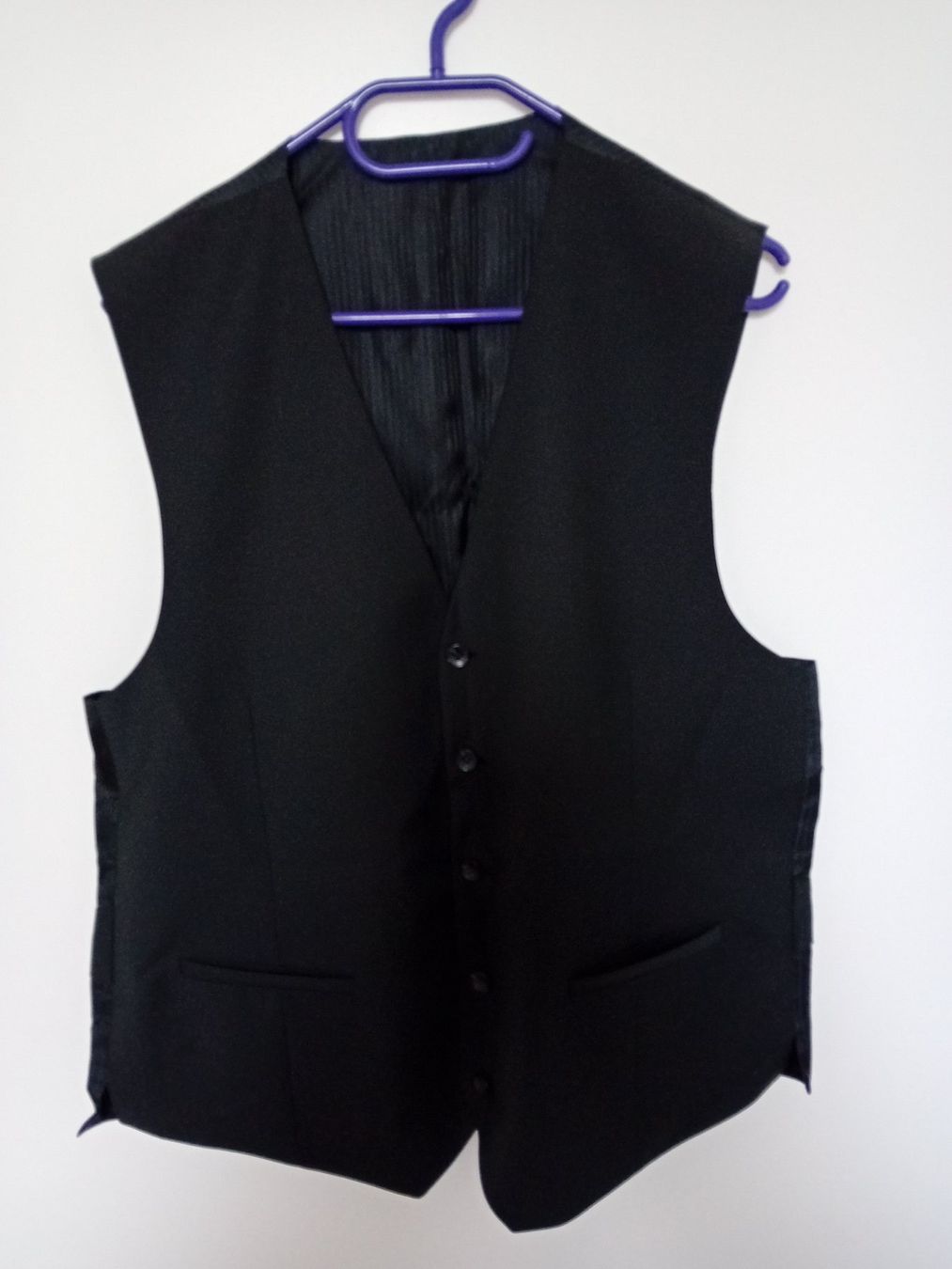 Gilet & Giacche: Schwarze Weste Gr. 54, elegant & zeitlos – Nuovo e nell'imballaggio originale da Arch venduto da Roli67