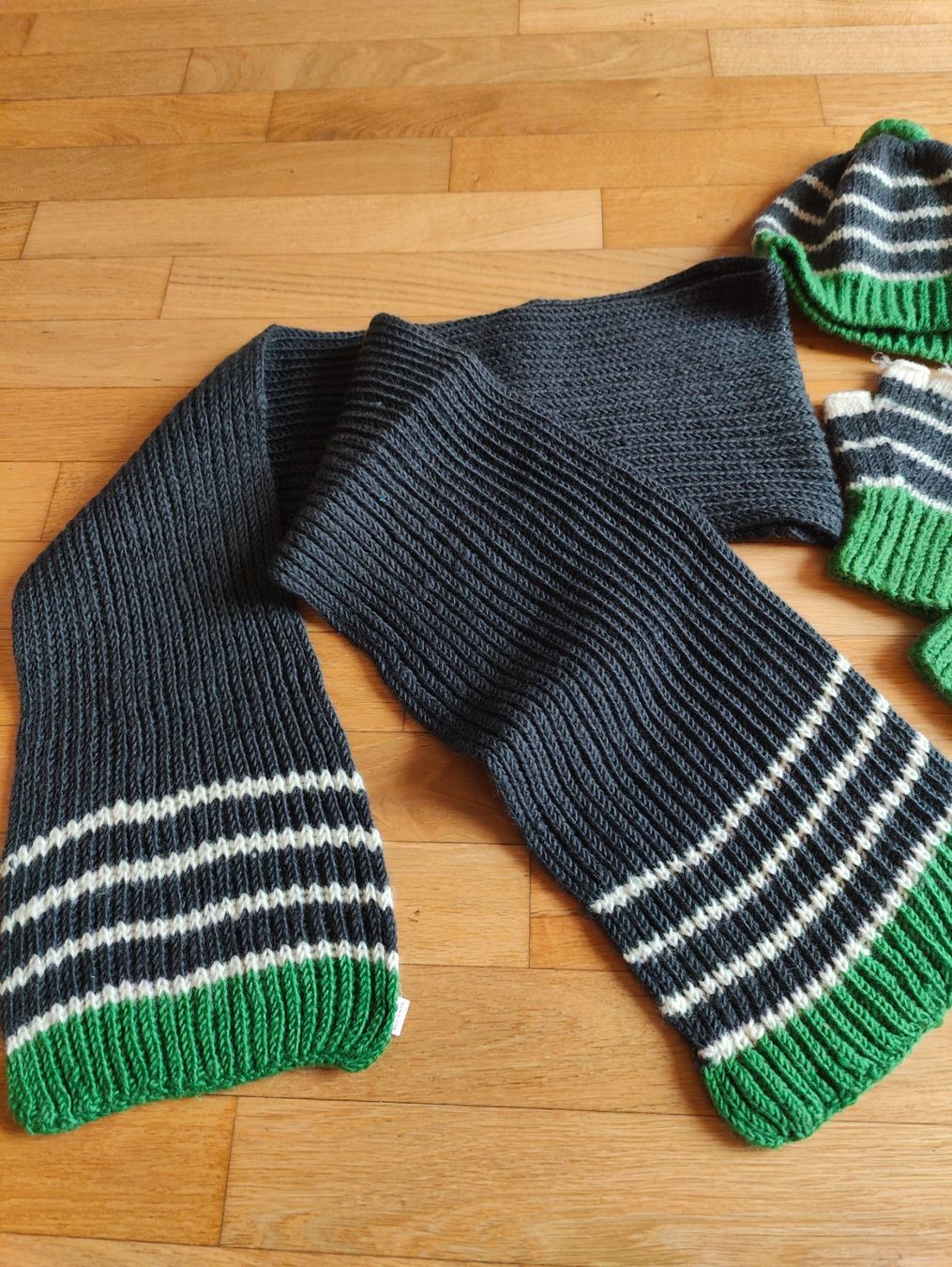 Foulard & Sciarpe: Schal +  Handschuhen + Mütze 100% Wolle – Usato da Bern venduto da linouma 6