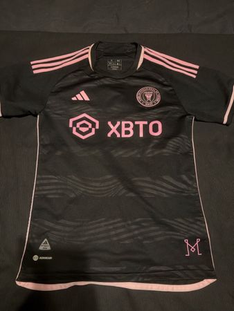 Fussballtrikot Messi Inter Miami Grösse M neu