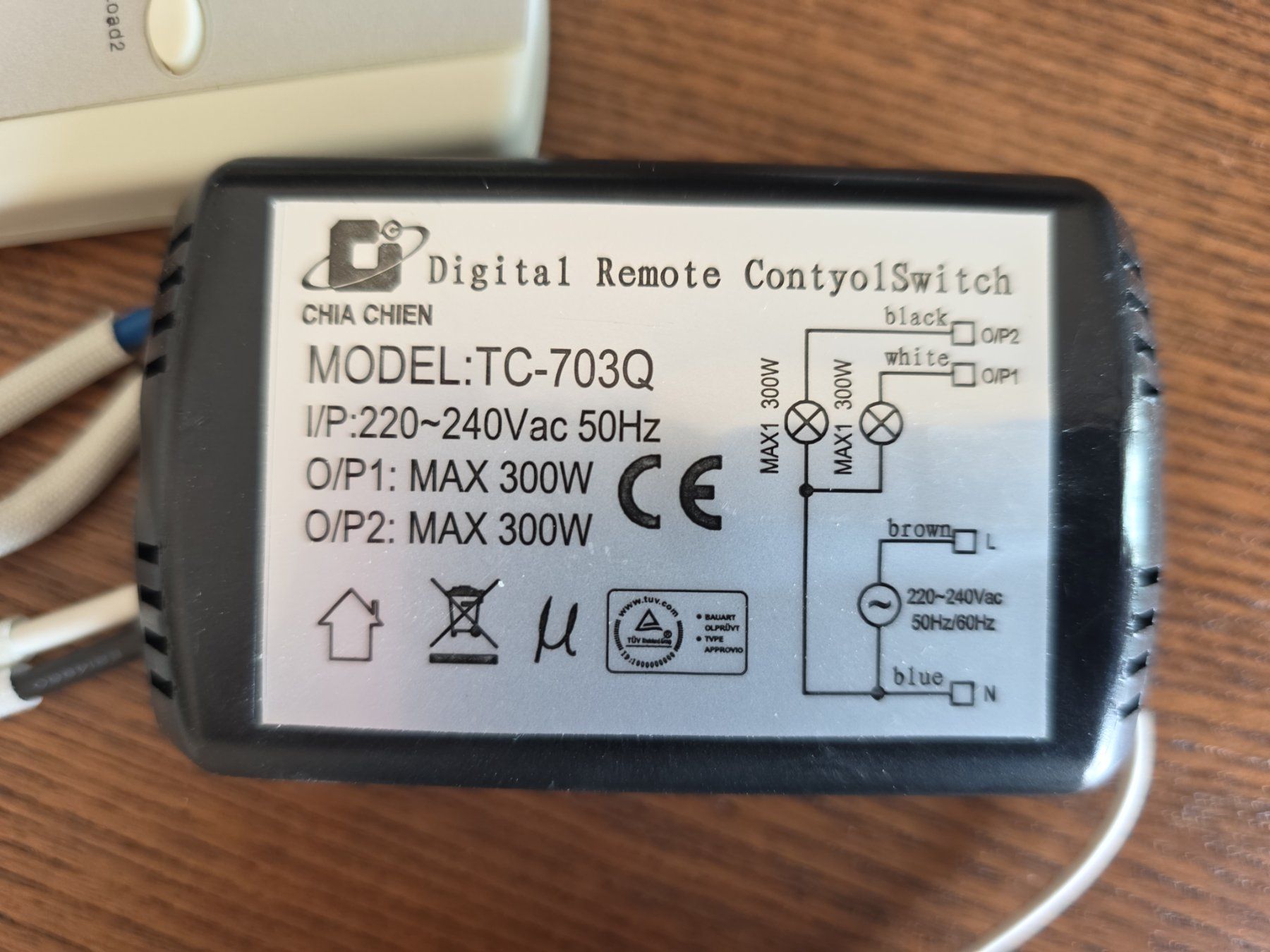 Fernbedienungen: Kit télécommande pour lustre CHIA CHIEN TC-703Q – Gebraucht aus Attalens von Mishanya 1