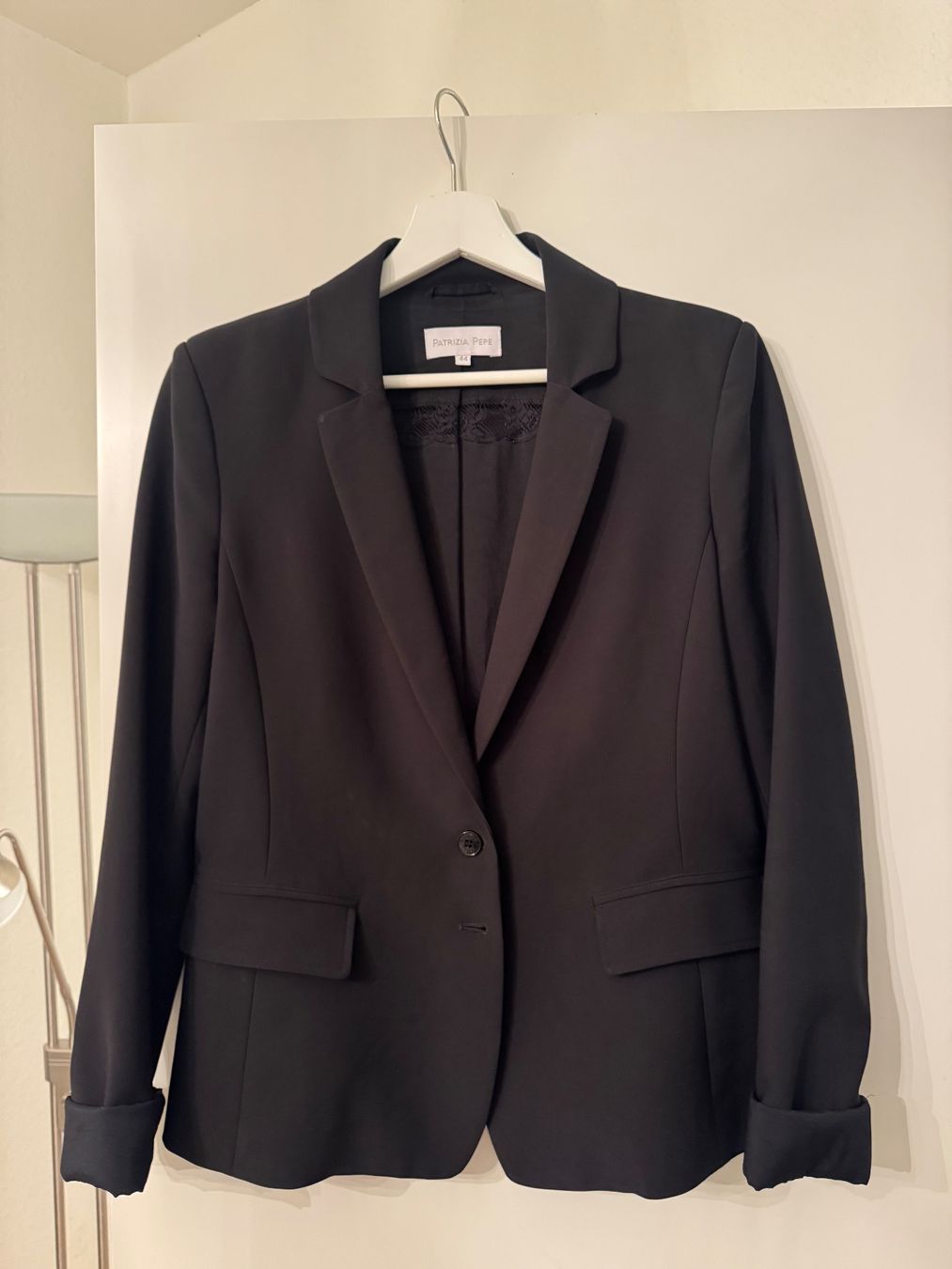 Patrizia Pepe Completi & Tailleur: Patrizia Pepe Damen Blazer – Usato da Zürich venduto da VictoriaGVA