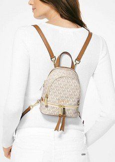 Michael Kors Zaini: Michael Kors Rhea Mini  Rucksack / sac à dos – Usato da Collonges venduto da arashee 2