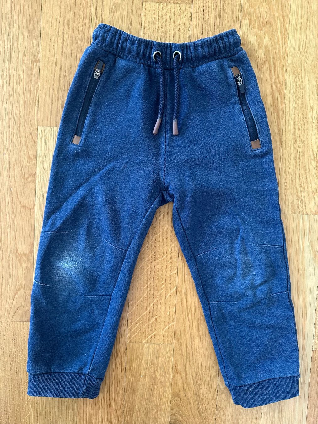 Pantaloni: Kinder Hosen blau Jogging Grösse 92 – Usato da Unterägeri venduto da StefanGekko