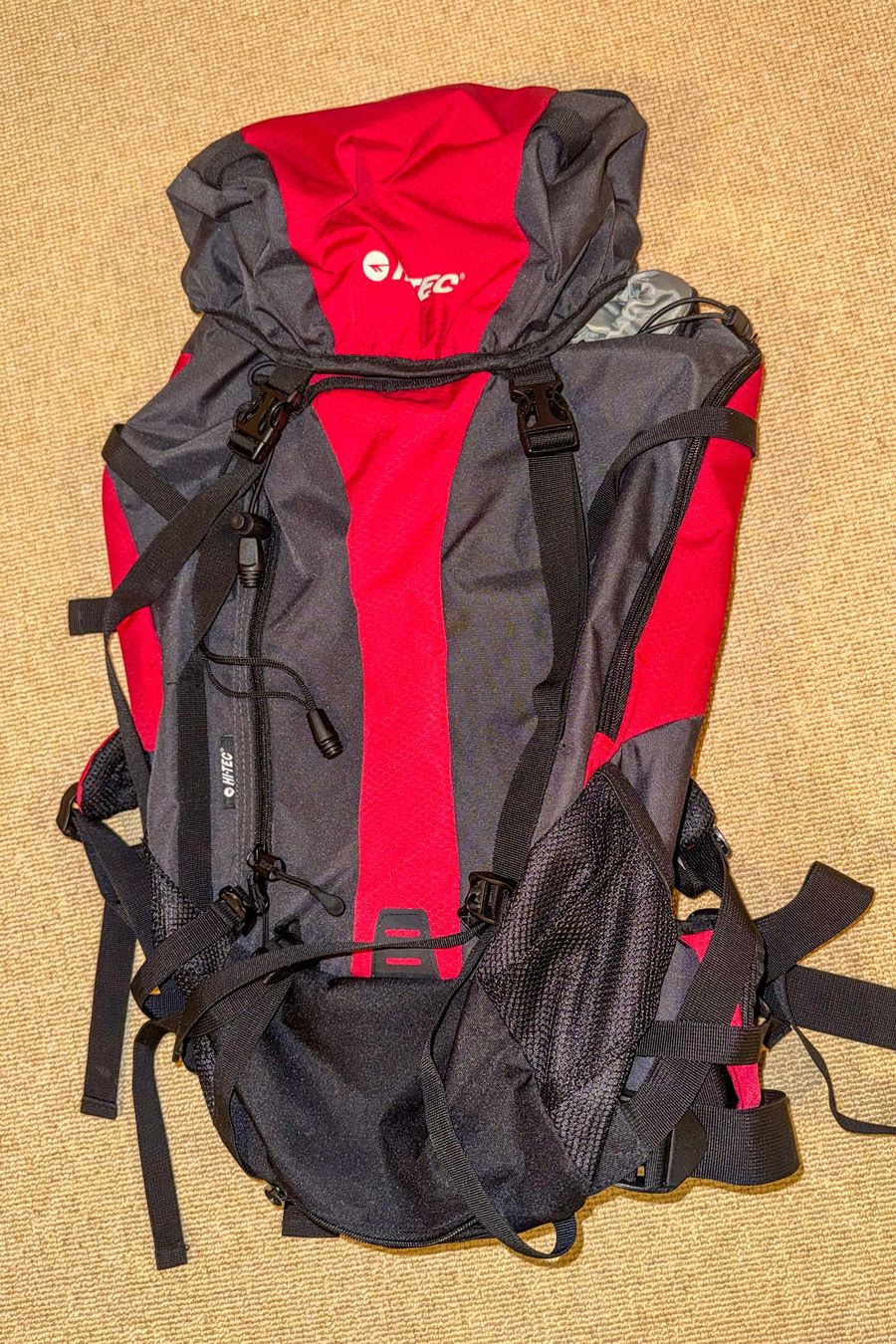 Hi-Tec Sacs à dos: Hi-Tec Rucksack SP04L34 CH – Neuf (Voir description) à Oberwil BL par blueberry.crane