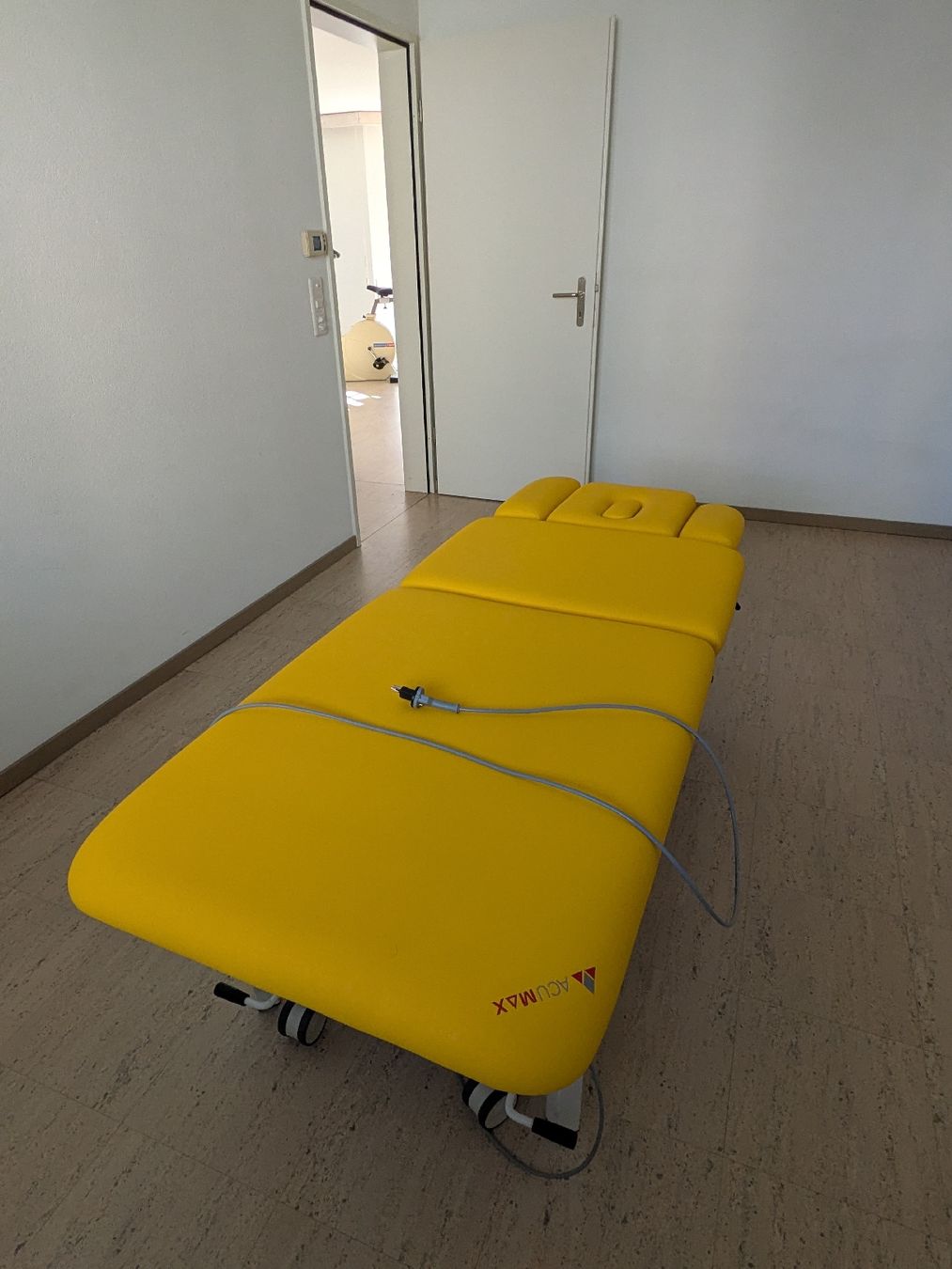 Sedie a sdraio: Behandlungsliege/ Massageliege – Usato da Windisch venduto da nintschg 1