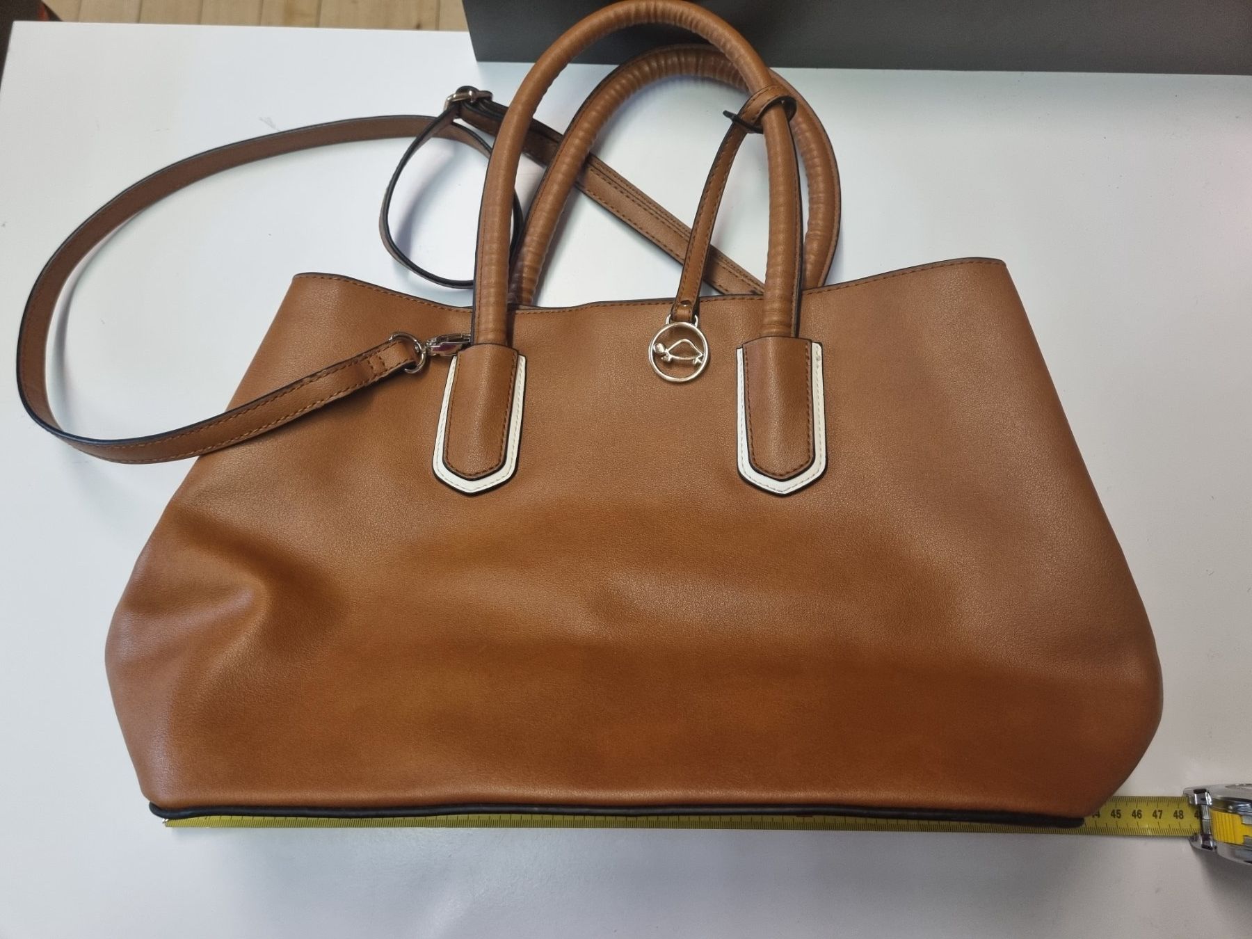 Taschen für Damen: Carpisa Handtasche – Gebraucht aus Schönenwerd von Chez_Mimi