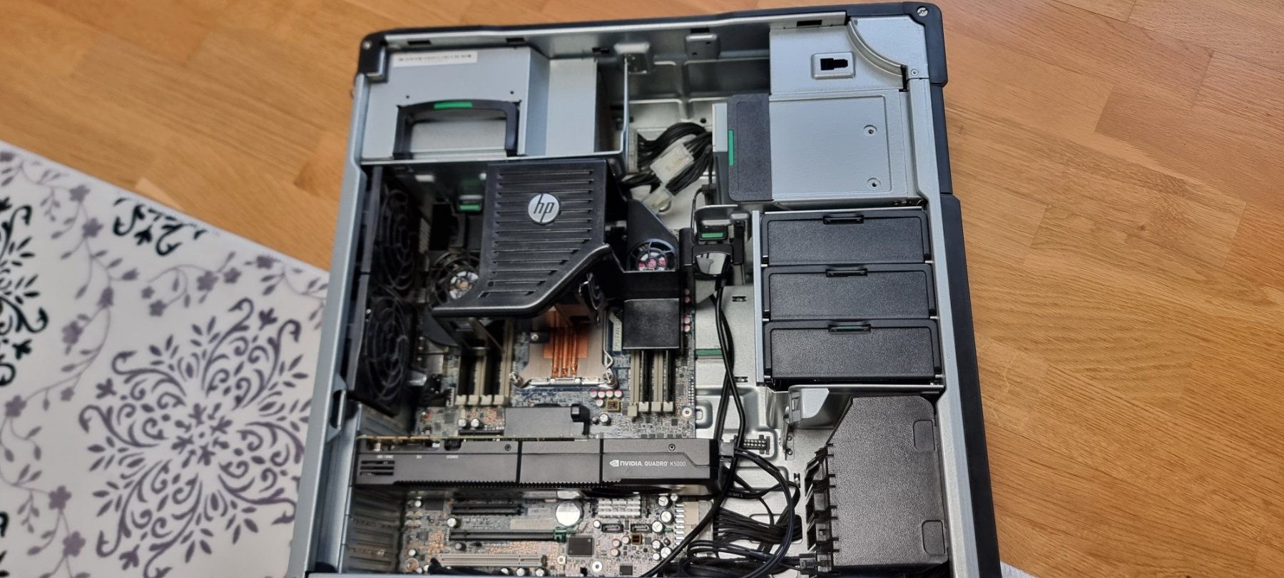 Hewlett Packard PC: HP Workstation Z620 – Usato da murten venduto da Bmw5r 4