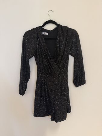 Schwarzer Pailletten-Jumpsuit / Playsuit – Party & Abendlook