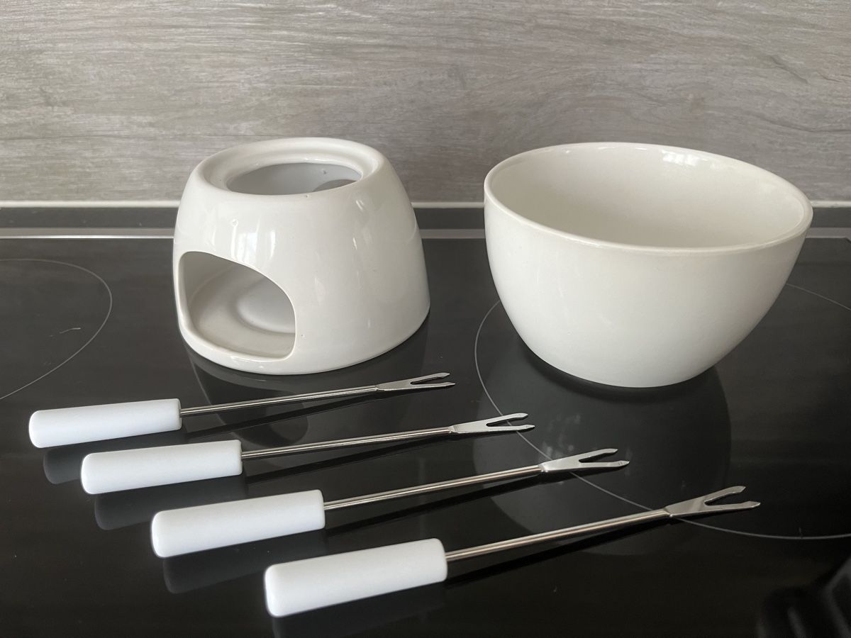 Set di piatti: Set fondue au chocolat – Nuovo (secondo la descrizione) da Dombresson venduto da joe_7p65 1