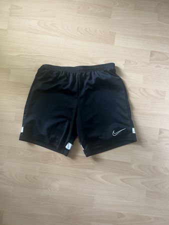 Nike Fussballshorts, schwarz