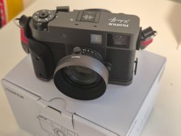 Fujifilm X-Half mit viel Zubehör