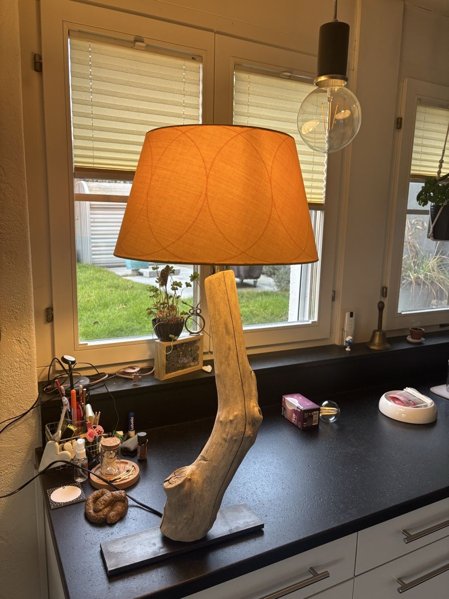 Lampen: Lampe – Neu (gemäss Beschreibung) aus Schmerikon von Nmjc