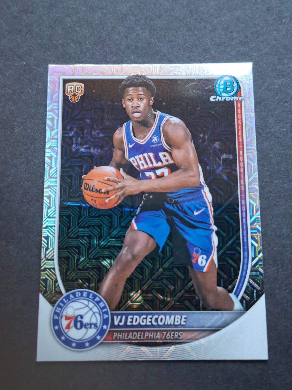 Nba Carte collezionabili: VJ Edgecomb RC Mojo Refractor Bowman 25-26 – Usato da Olten venduto da cweb