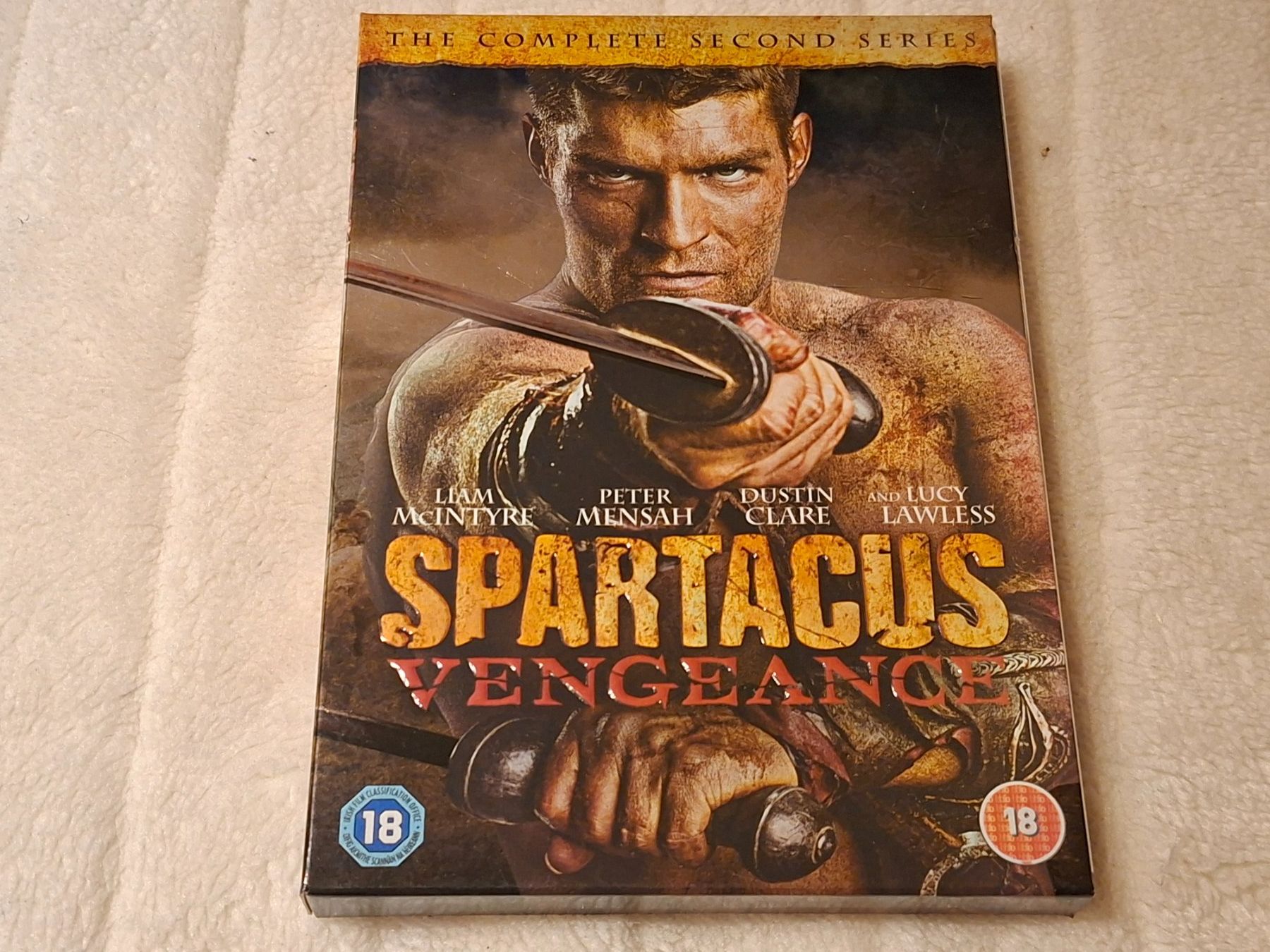 Tutti i DVDs: Spartacus, Vengeance, Staffel 2 – Usato da Dietikon venduto da Rabia
